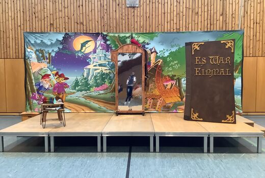 Die Bühne der Opernretter vor der Vorführung