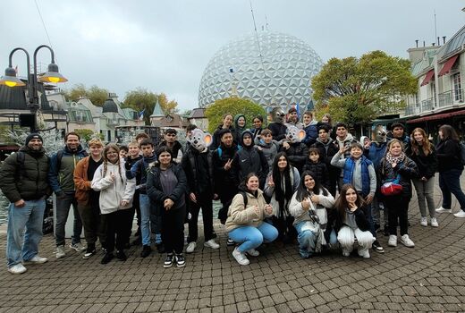 Einige der Schülerinnen und Schüler, die beim Ausflug dabei waren
