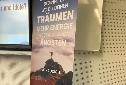 Infoplakat mit Aufschrift mein mutiger Weg