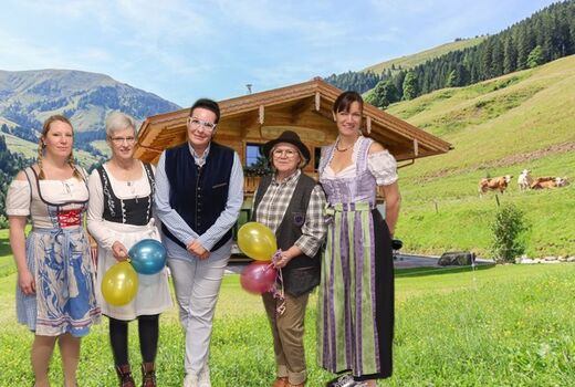 erster-tag-Mottowoche-Tracht, Typisch traditionell aus deinem Herkunftsland oder einem Land deiner Wahl