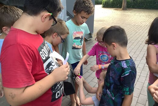 Da ist endlich der Schatz... aber wie geht der wohl auf