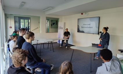 gemeinsame Besprechung über das Thema Barrierefreihei