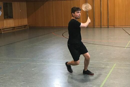 Ein Schüler beim Spielen.