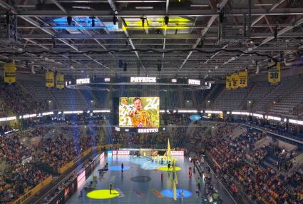 Aufheizstimmung im Handballstadion