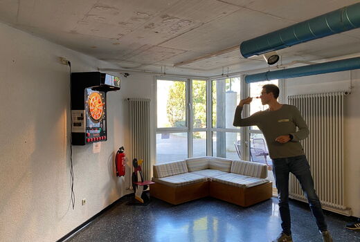 Dart im Cafe Bohne des Internats