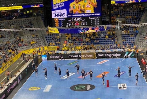Spielfeld der Rhein-Neckar Löwen in der SAP Arena Mannheim