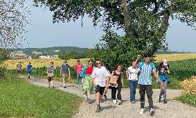 Wanderung zu den Stallungen